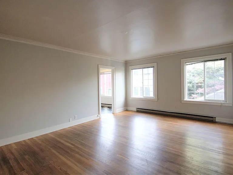 3008 Harvard Ave E — Photo 8