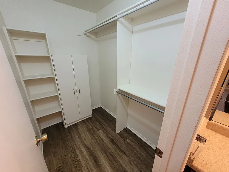 2720-2758 Mirage Dr — Photo 54