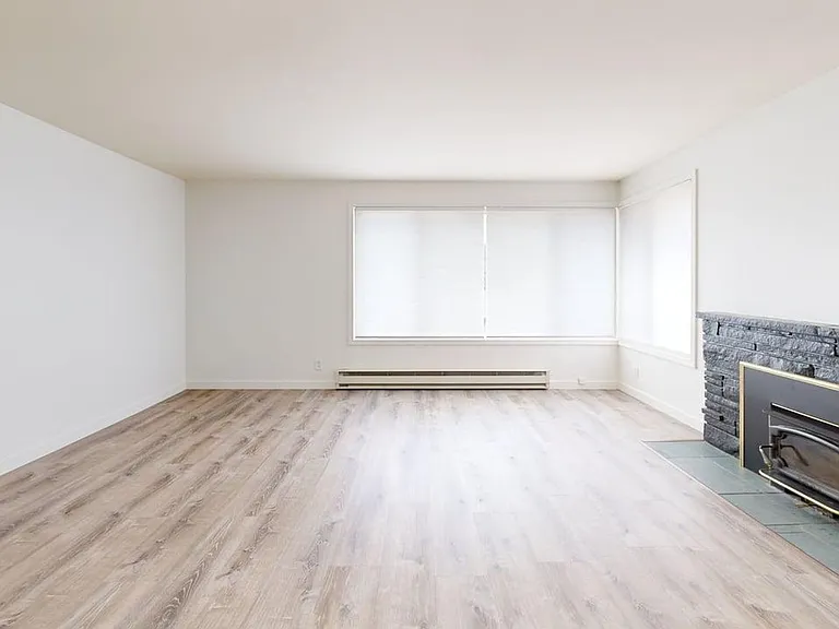 Pacific Place Apartments — Photo 94