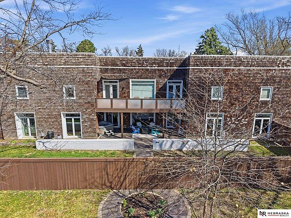 3rd image of 4934 Glade St
