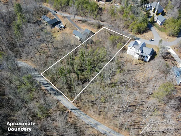 28 Wind Stone Dr, Asheville, NC 28804