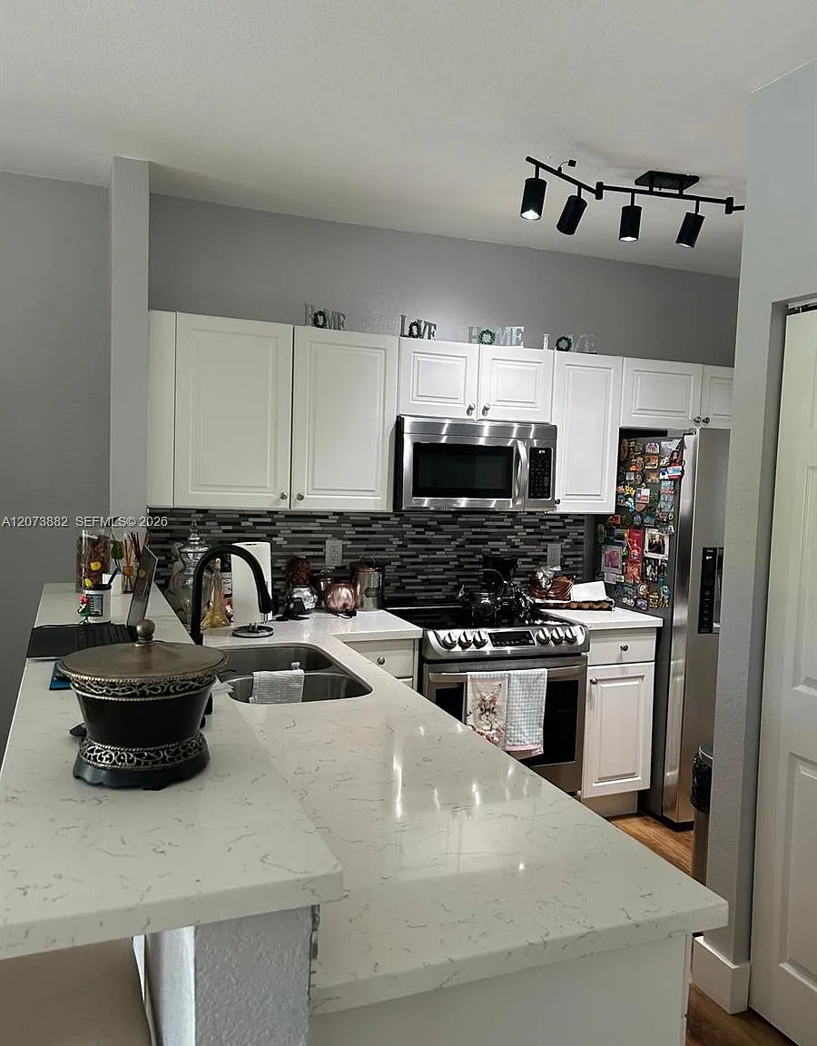 Villas At Carmel Condo No — Photo 3