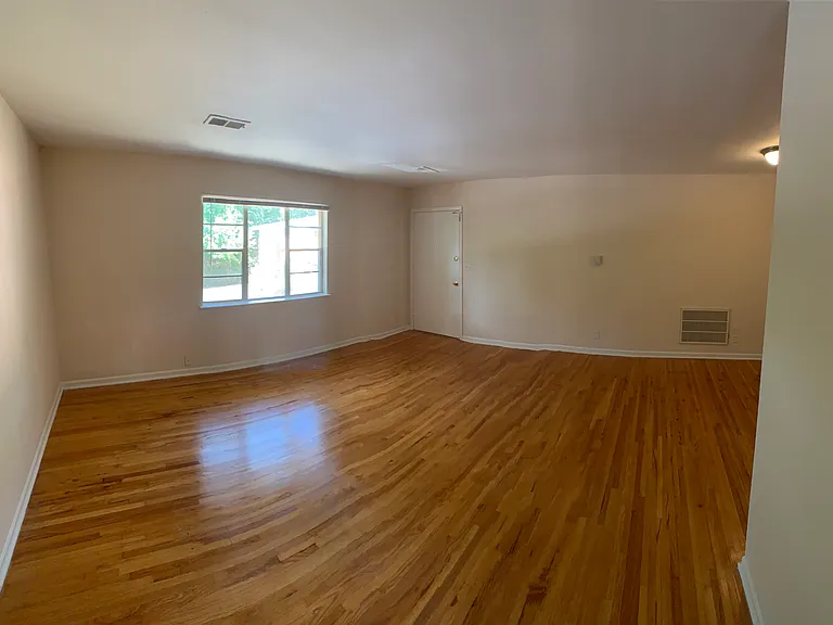 3339 Old Montgomery Hwy #C — Photo 37