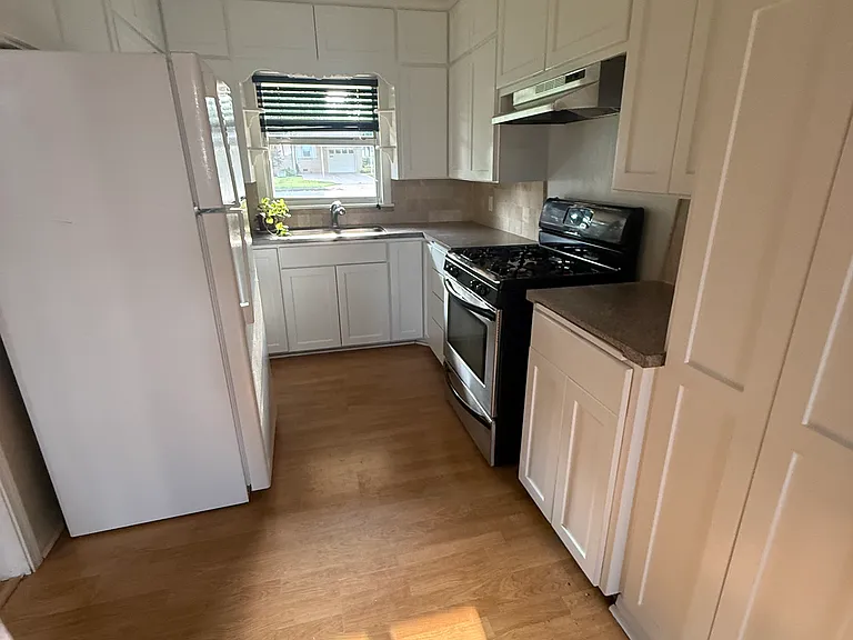 117 N 13th St — Photo 9