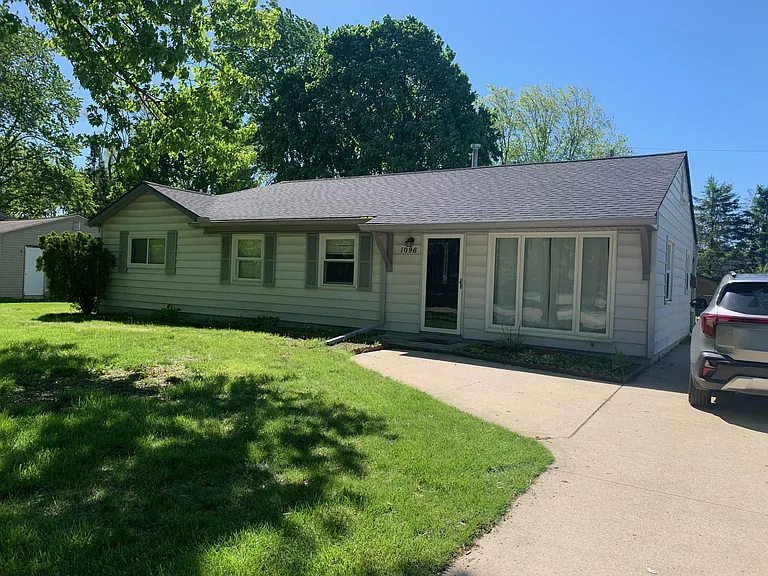 1096 Truwood Dr — Photo 4