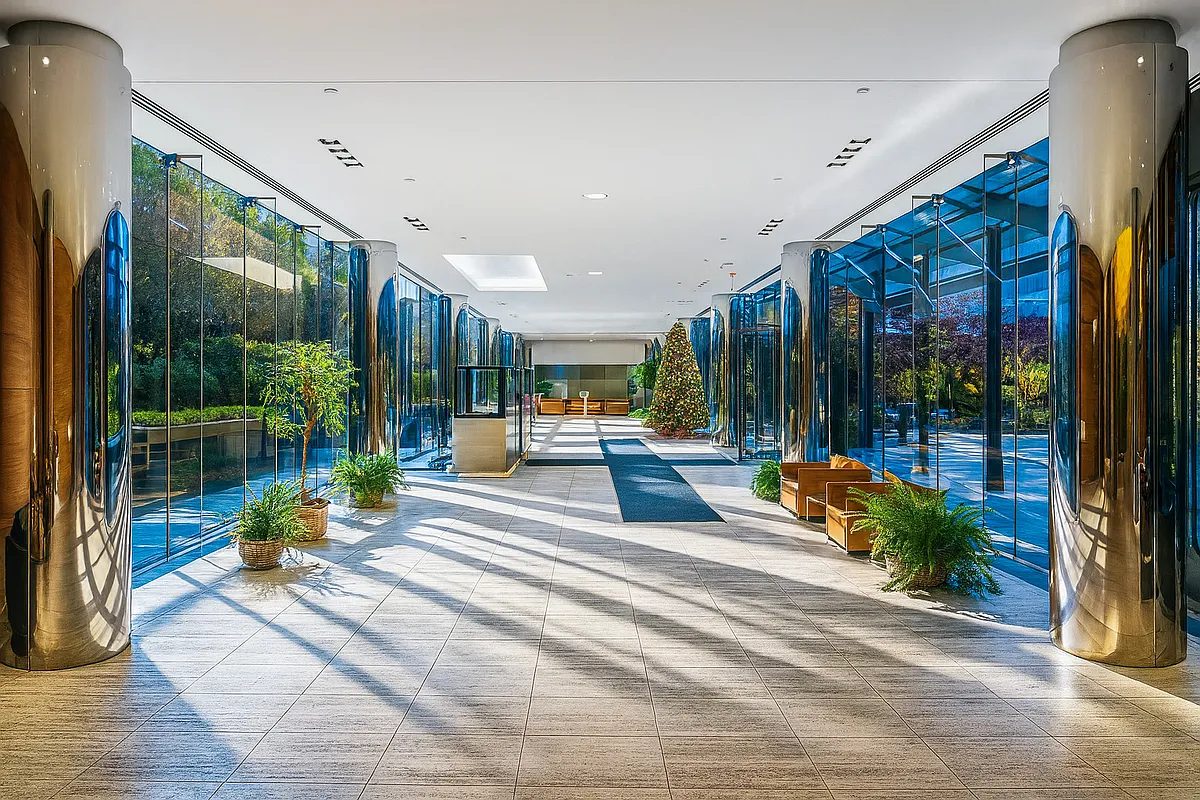 One Sutton Place North at 420 East 61st Street in Lenox Hill