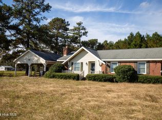 865 Silver Spoon Rd, Evergreen, NC 28438