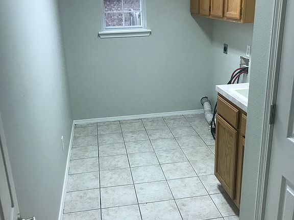 Great laundry room!