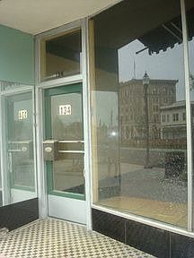 4th image of 134 NW Main St