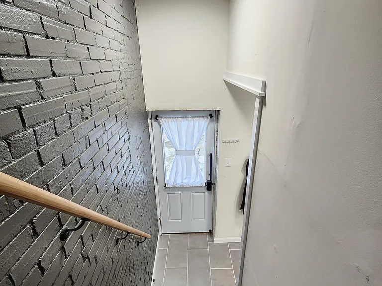 217 Pearl St #2 — Photo 5