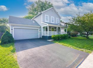 1143 Oxfordshire Dr, Columbus, OH 43228