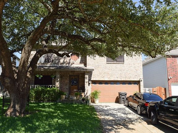 3rd image of 6315 Maverick Oak Dr