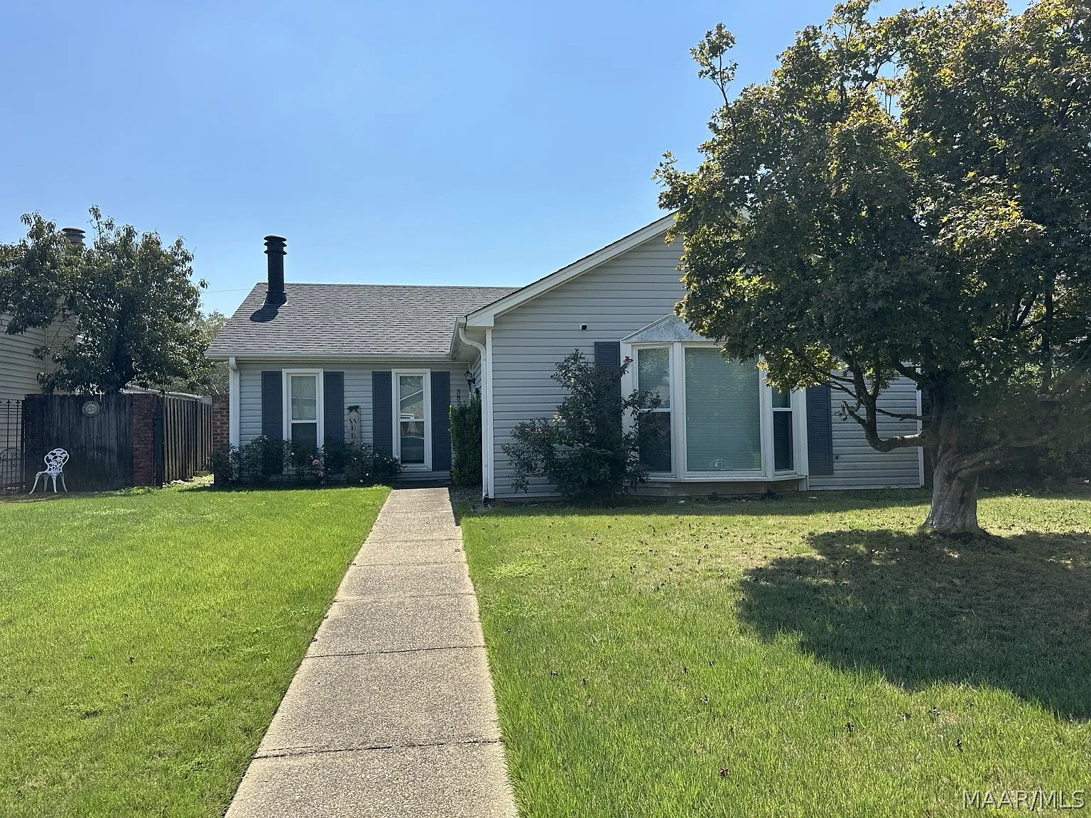 3 bed, 2.0 bath, 1567 sqft, $1,300 — Photo 1