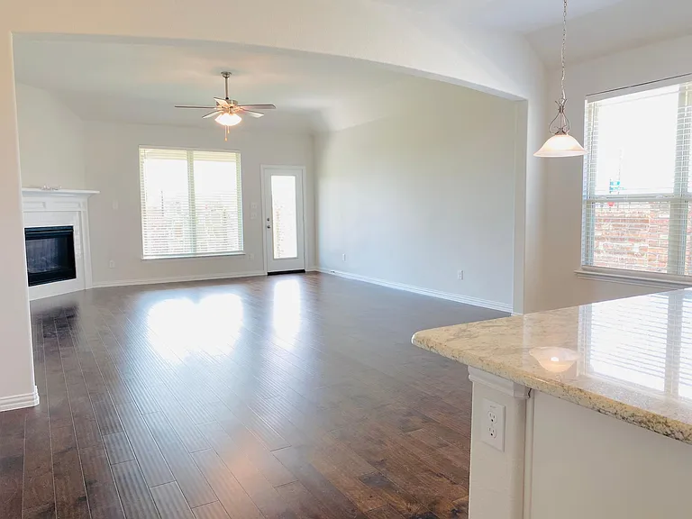 4001 Smokey Hill Ct — Photo 3