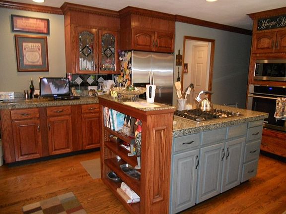2nd image of 8207 NE 69th St