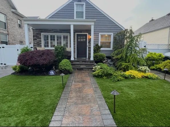 (undisclosed Address), Flushing, NY 11358
