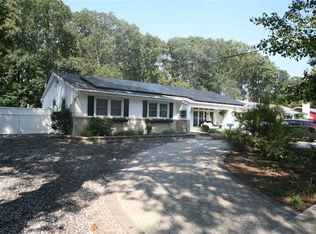 31 Village Dr, Somers Point, NJ 08244