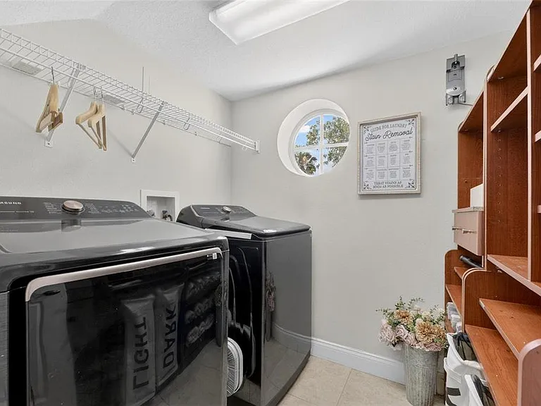 5536 Luminar Pointe Ln — Photo 47