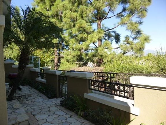 2nd image of 22 Bravo Ln