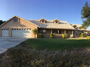 20303 Osuna Rd, Apple Valley, CA 92307