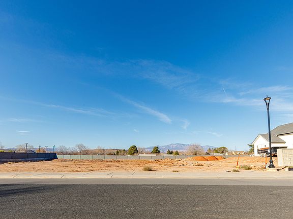 2nd image of 3670 S St