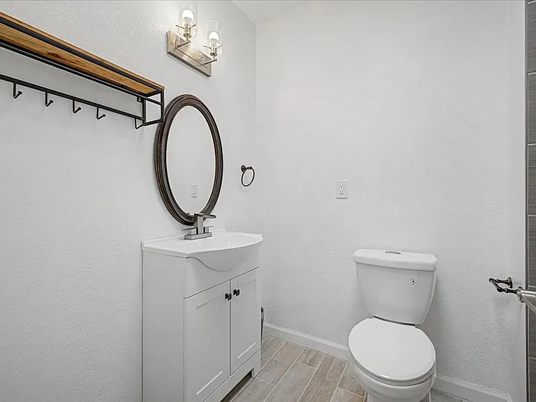 5277 N Tigua Dr — Photo 20