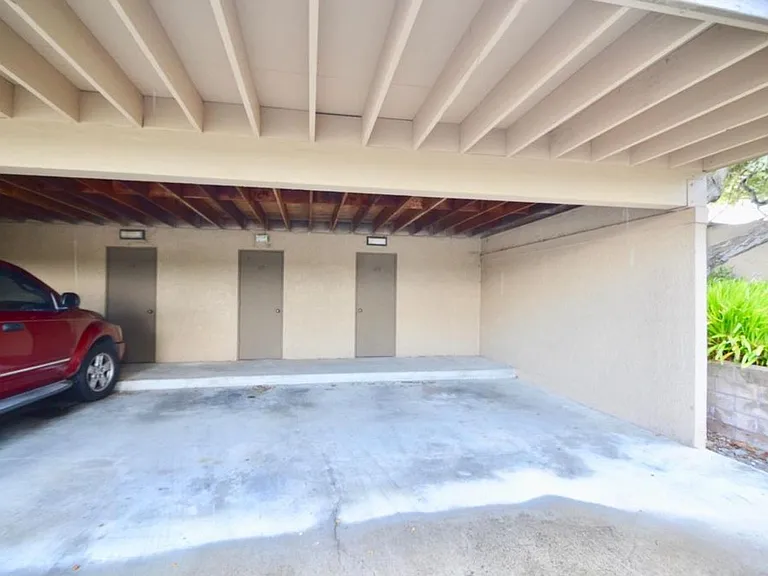 99 Montsalas Dr — Photo 7