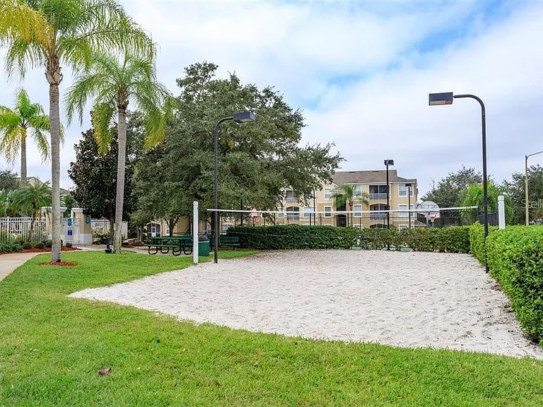 2307 Silver Palm Dr #202 — Photo 32