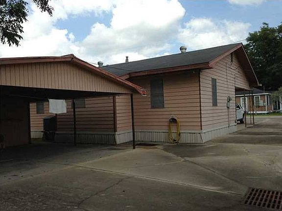 2nd image of 221 Norine St