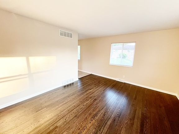 178n9thLivingRoom1_05222023