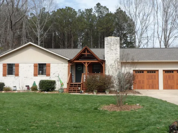 2862 E Rexford St, Hokes Bluff, AL 35903