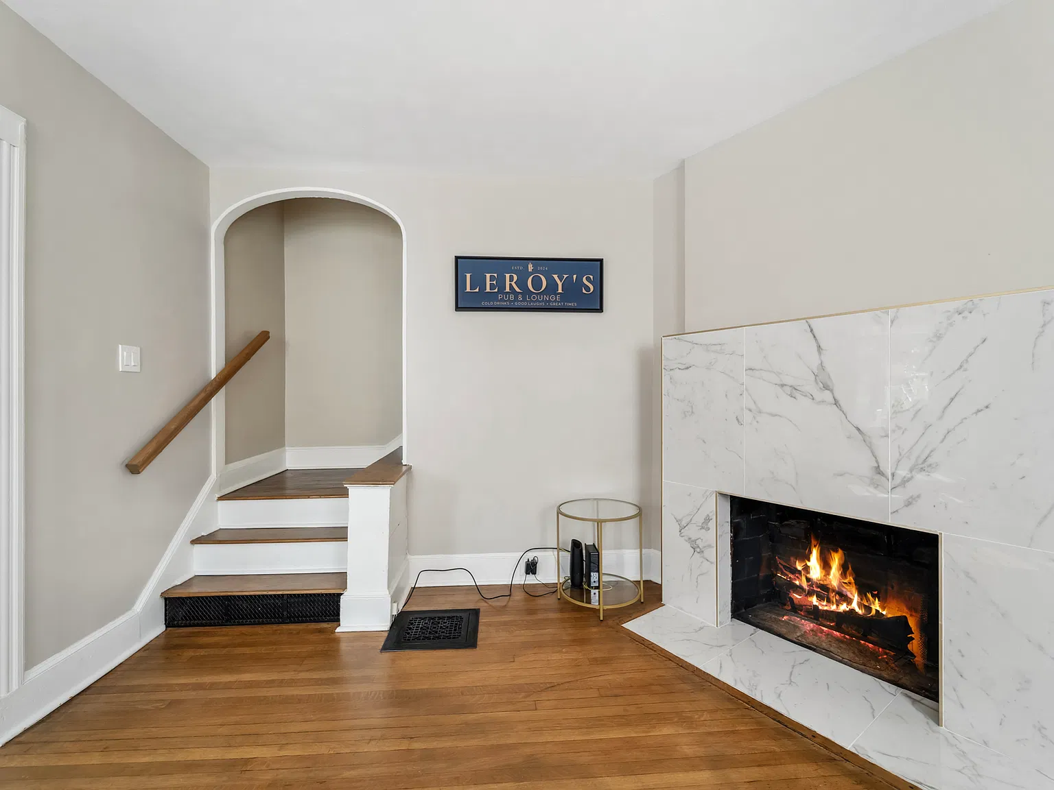 3 bed, 1.5 bath, 1800 sqft, $2,250 — Photo 2
