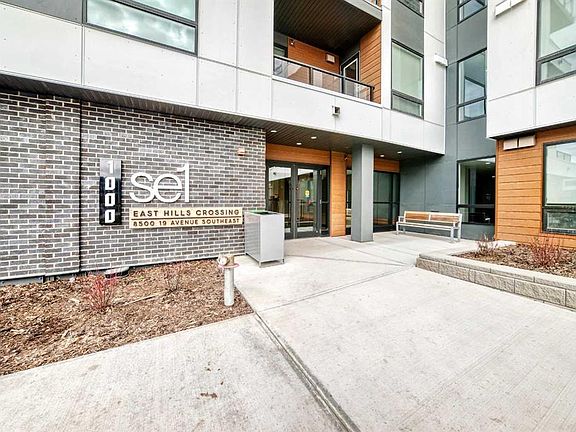 5th image of 8500 S 19th Ave SE #1111