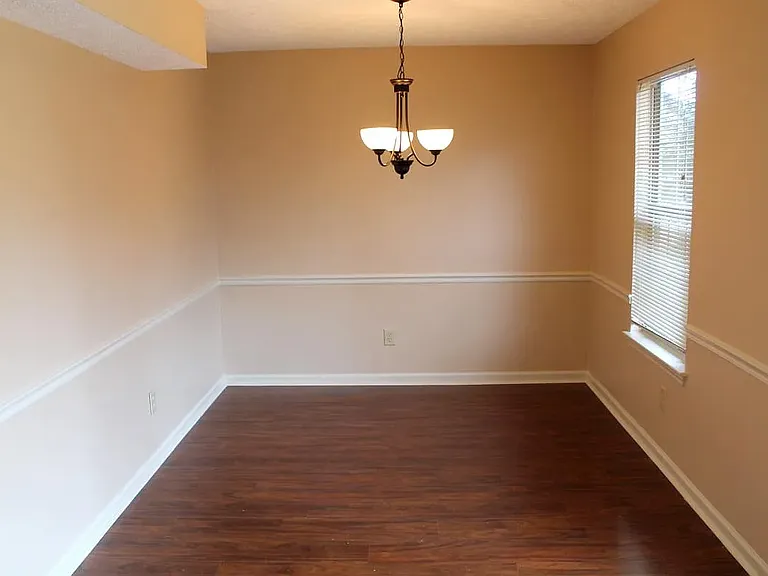 3205 Forest Hill Ct — Photo 4