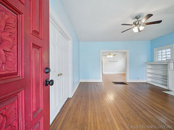 4th image of 1414 E 8th St