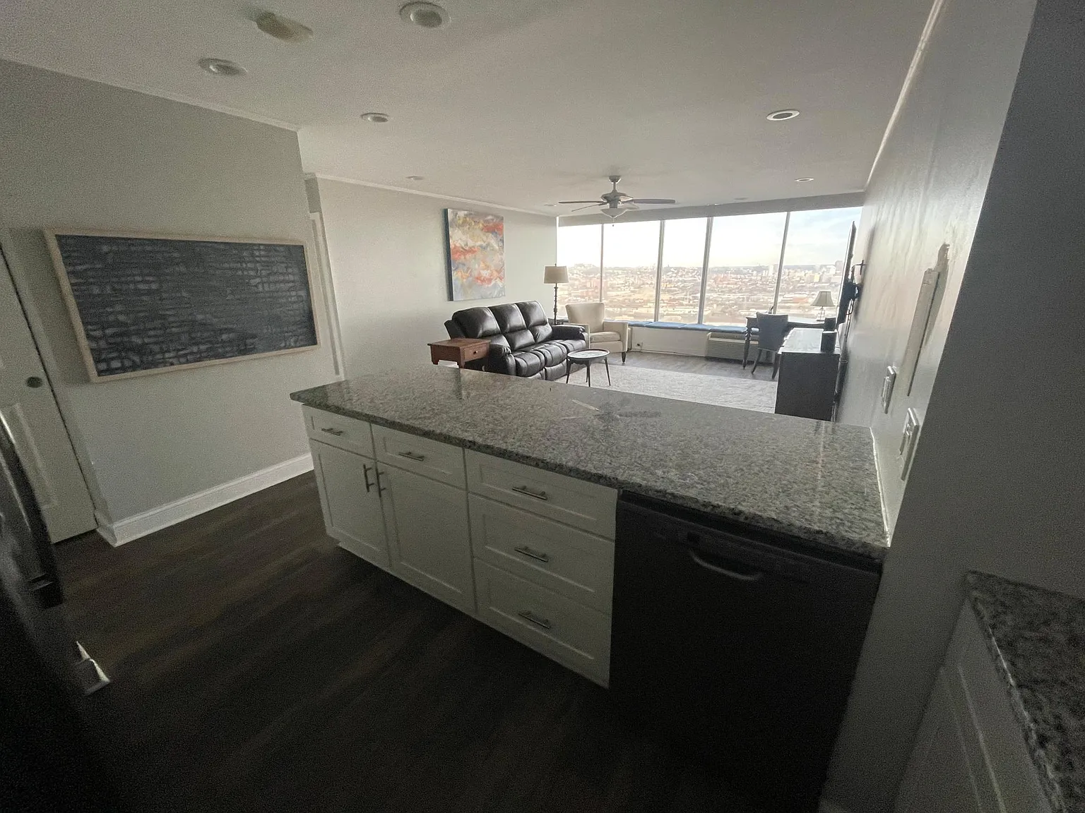 810 Matson Pl — Photo 4