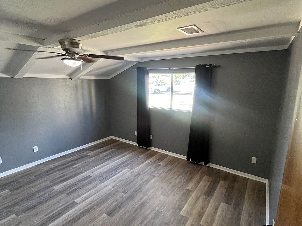 1st image of 747 E Lynwood Dr