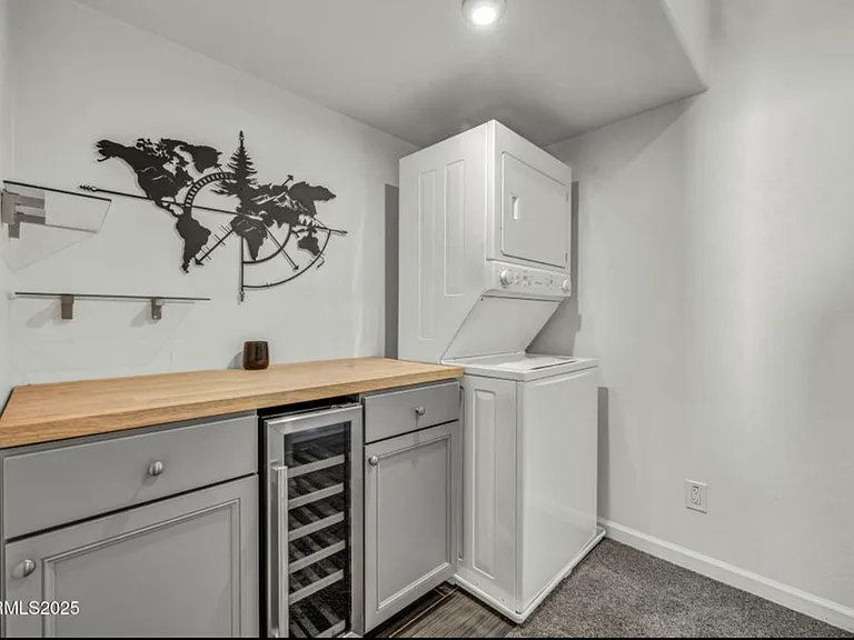 442 E 7th St #2 — Photo 8
