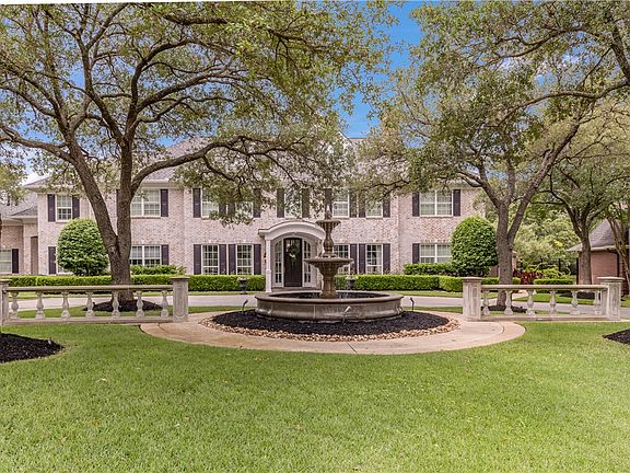 2nd image of 1009 Sonoma Cir