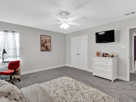 5th image of 16223 Range Valley Ln