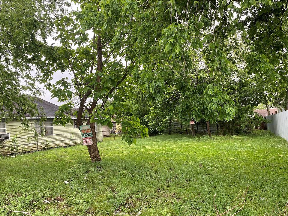 2nd image of 3013 Altoona St