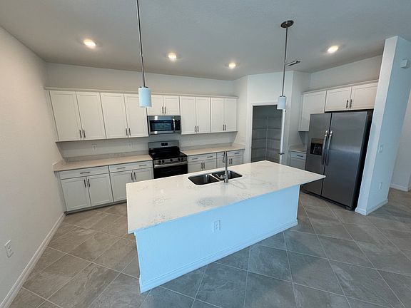 4th image of 11315 Pinot Dr