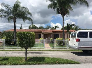 1440 W 4th Ct, Hialeah, FL 33010