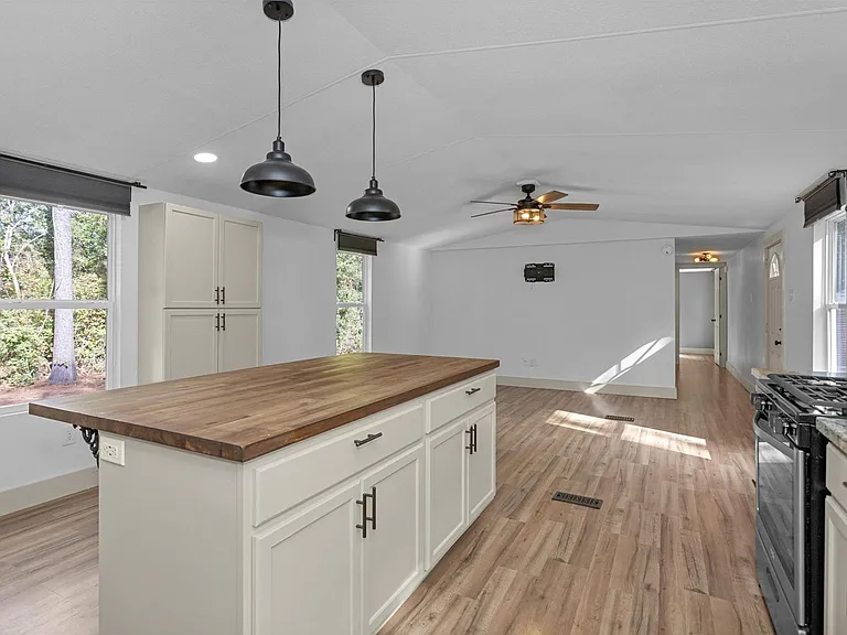 5500 Penny Rd — Photo 6