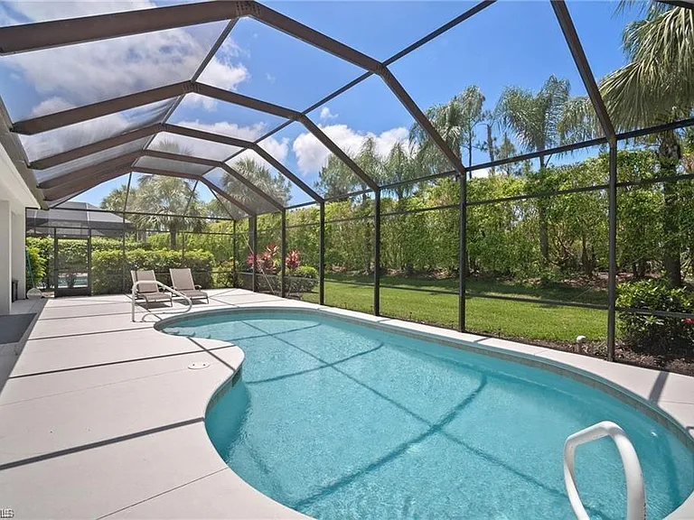 8884 Mustang Island Cir — Photo 29