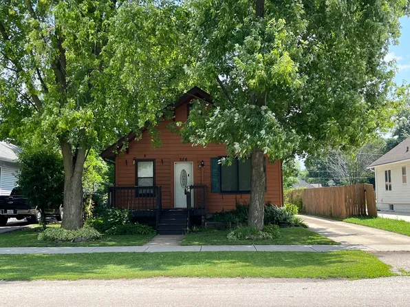 506 S Gladstone Ave, Aurora, IL 60506