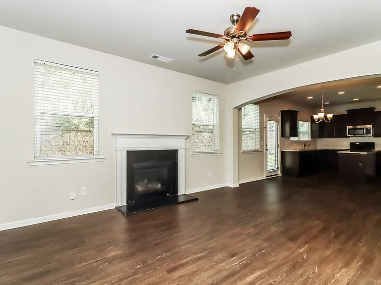 220 Foggy Creek Ln — Photo 4