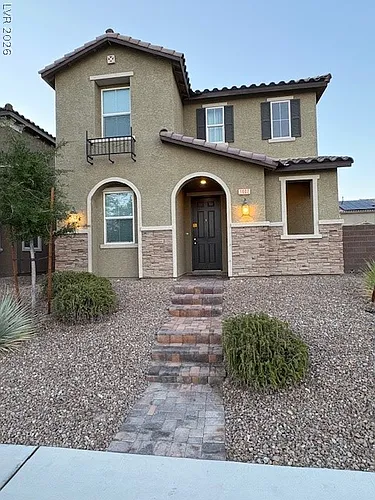 1002 E Dorrell Ln Photo 1