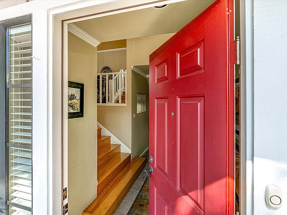 2nd image of 816 Princeton Drive