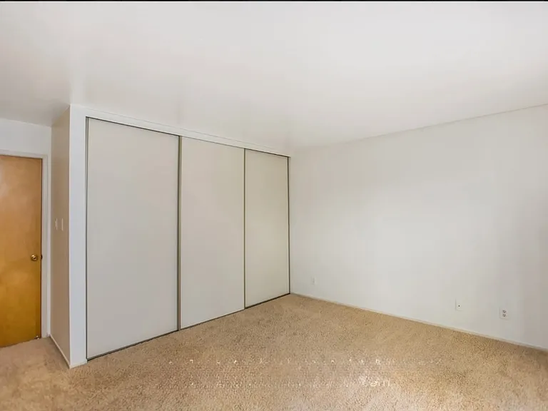 120 Joice St — Photo 11